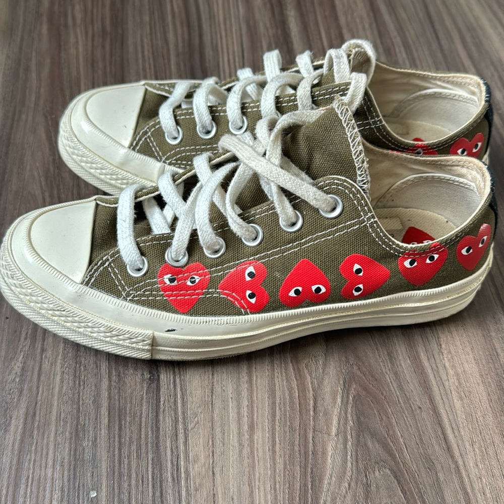 Play by Comme des Garçons Converse